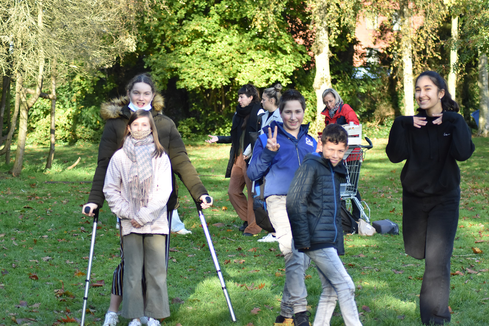 leerlingen poseren voor de foto